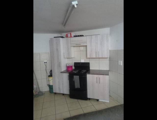 2 BEDROOM APARTMENT FOR SALE IN RUSTENBURG CENTRAL